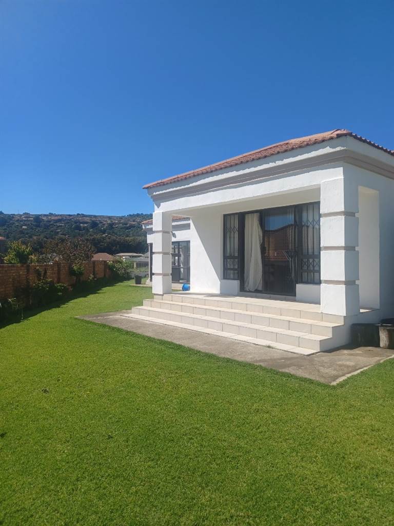 5 Bedroom Property for Sale in Ladybrand Free State